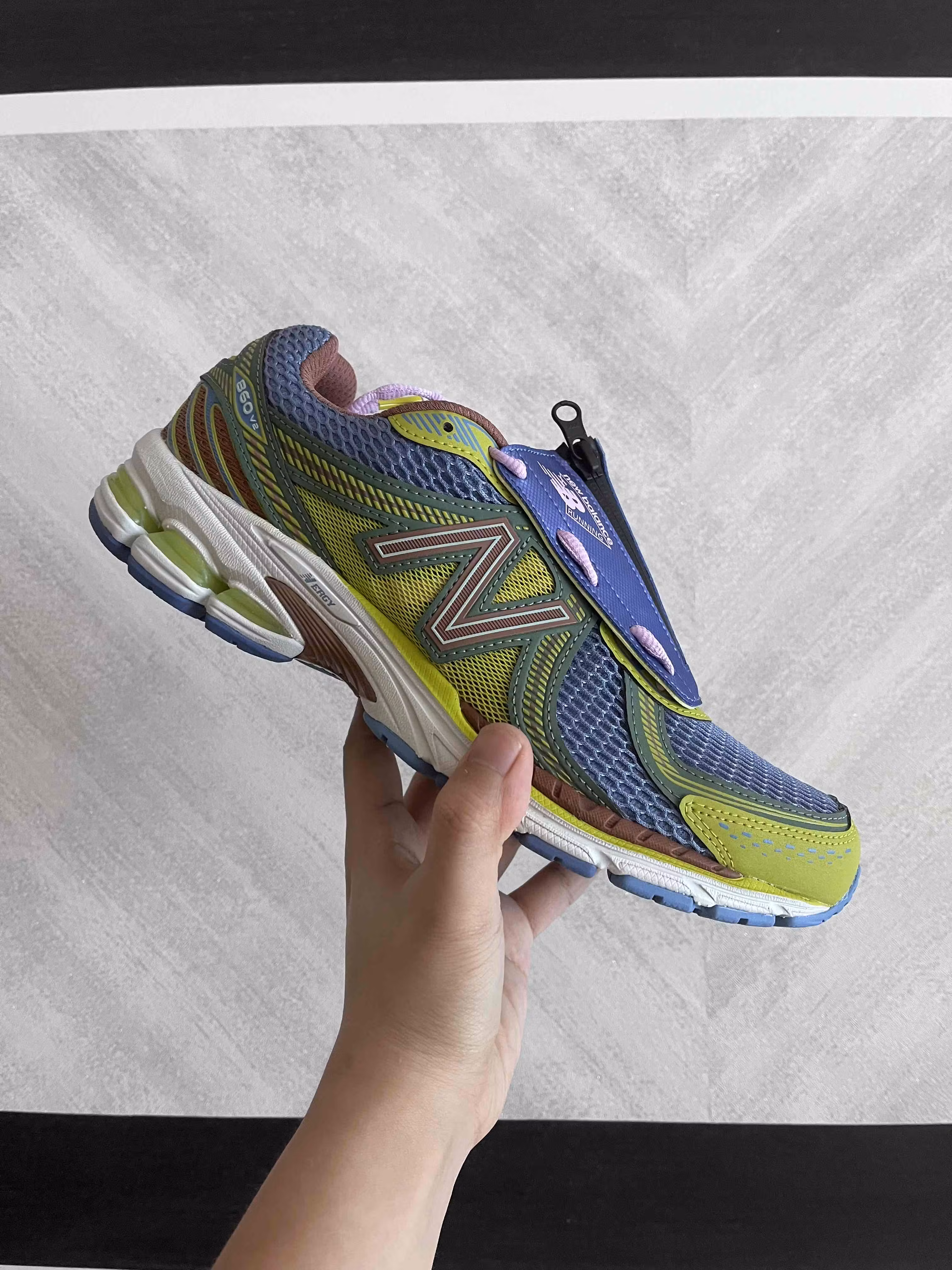 Up There x New Balance 860v2 '2000's Tropes' ML860UP2 Up There x New Balance 860v2 '2000's Tropes' ML860UP2